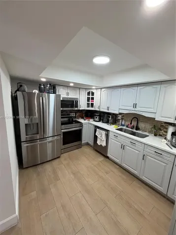 6435 SW 116th Place Miami FL 33173