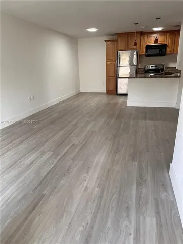15619 SW 73rd Cir Terrace Miami FL 33193