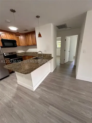 15619 SW 73rd Cir Terrace Miami FL 33193
