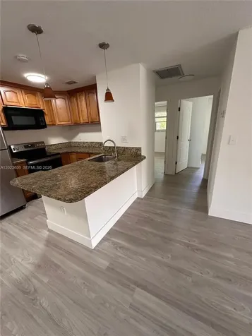 15619 SW 73rd Cir Terrace Miami FL 33193