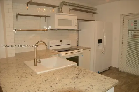 937 Michigan Avenue Miami Beach FL 33139