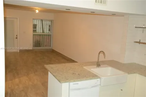 937 Michigan Avenue Miami Beach FL 33139