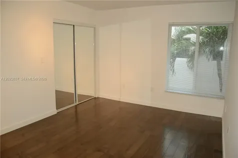 937 Michigan Avenue Miami Beach FL 33139