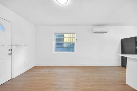 641 NW 2nd Street Miami FL 33128