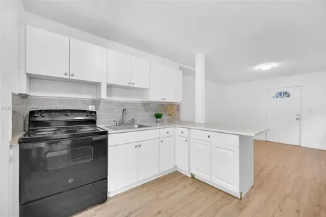 641 NW 2nd Street Miami FL 33128