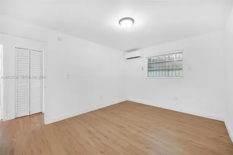 641 NW 2nd Street Miami FL 33128