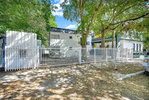 641 NW 2nd Street Miami FL 33128