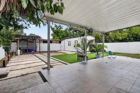 1485 NW 57th Street Miami FL 33142
