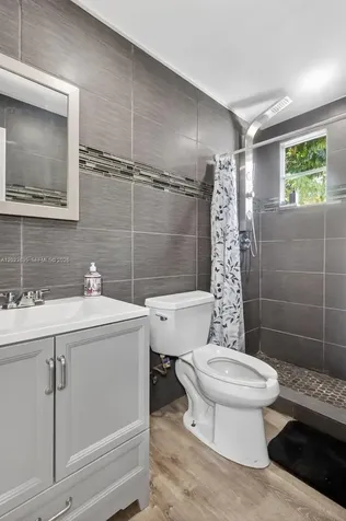 1485 NW 57th Street Miami FL 33142