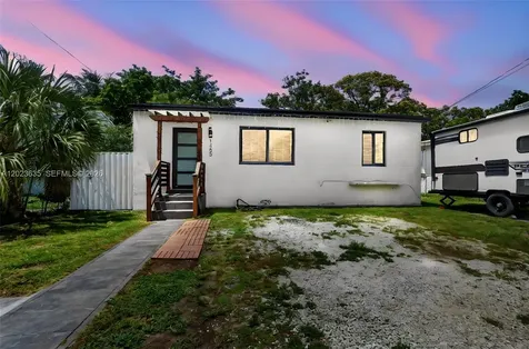 1485 NW 57th Street Miami FL 33142
