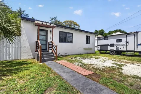 1485 NW 57th Street Miami FL 33142