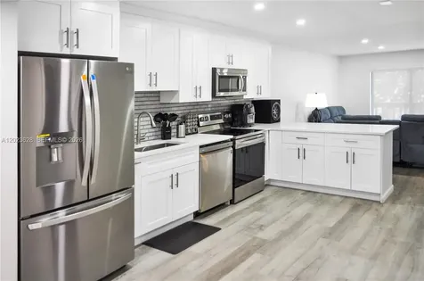 1021 Mockingbird Lane Plantation FL 33324