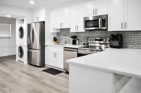 1021 Mockingbird Lane Plantation FL 33324