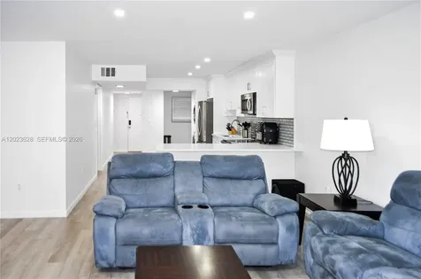 1021 Mockingbird Lane Plantation FL 33324