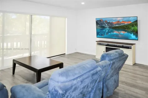 1021 Mockingbird Lane Plantation FL 33324