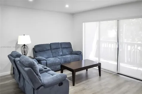 1021 Mockingbird Lane Plantation FL 33324