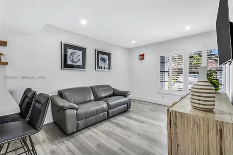 11765 SW 91st Terrace Miami FL 33186