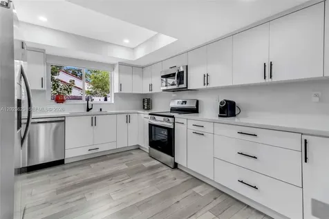 11765 SW 91st Terrace Miami FL 33186
