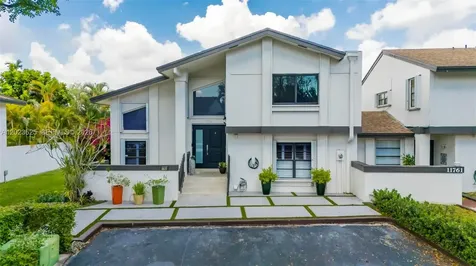 11765 SW 91st Terrace Miami FL 33186