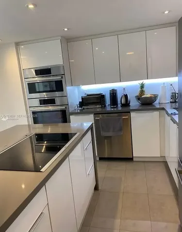 590 Ocean Drive Key Biscayne FL 33149