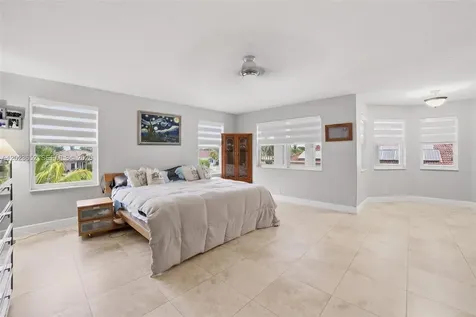 16387 NW 13th Street Pembroke Pines FL 33028