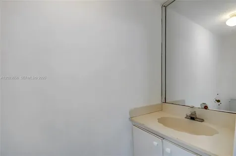 3021 W 76th Street Hialeah FL 33018