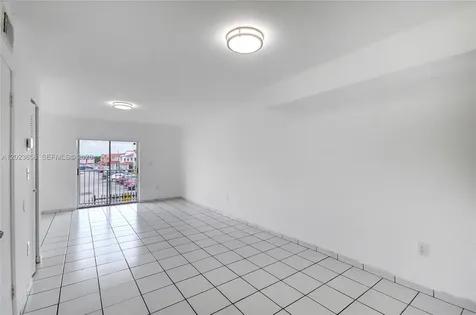 3021 W 76th Street Hialeah FL 33018