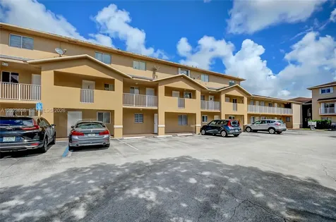 3021 W 76th Street Hialeah FL 33018