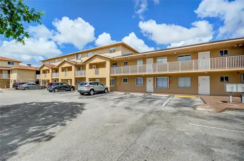 3021 W 76th Street Hialeah FL 33018
