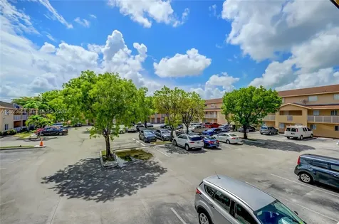 3021 W 76th Street Hialeah FL 33018