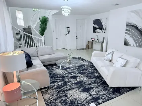 9907 NW 87th Terrace Doral FL 33178