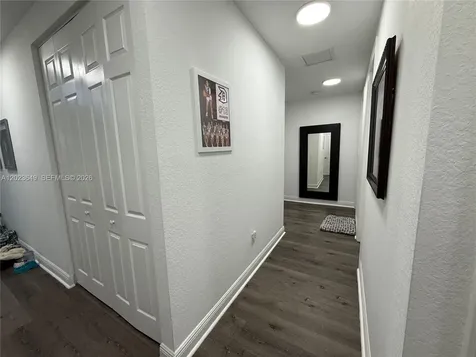 9907 NW 87th Terrace Doral FL 33178