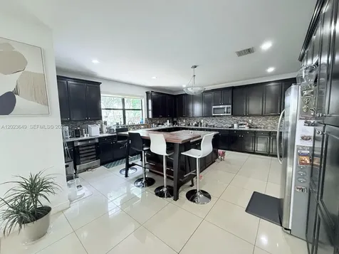 9907 NW 87th Terrace Doral FL 33178