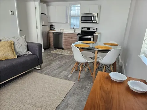 622 15th Street Miami Beach FL 33139