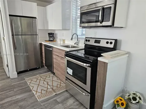622 15th Street Miami Beach FL 33139