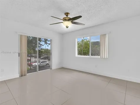 18850 NW 57th Avenue Hialeah FL 33015