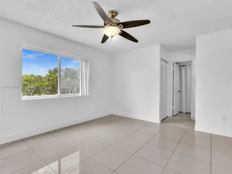 18850 NW 57th Avenue Hialeah FL 33015