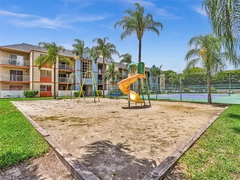 18850 NW 57th Avenue Hialeah FL 33015