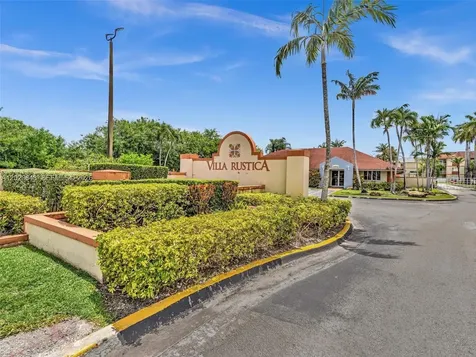 18850 NW 57th Avenue Hialeah FL 33015