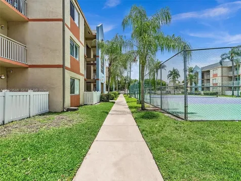 18850 NW 57th Avenue Hialeah FL 33015