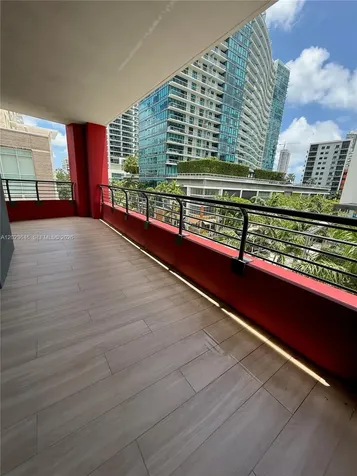 90 NE 32 Miami FL 33137