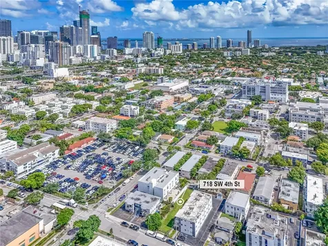 718 SW 4th Street Miami FL 33130