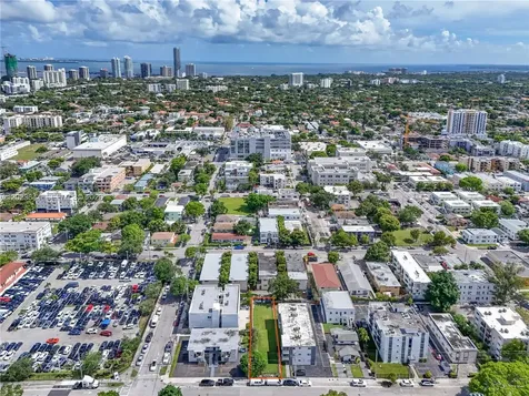 718 SW 4th Street Miami FL 33130
