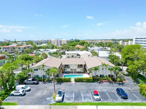 1910 NE 5th Street Deerfield Beach FL 33441