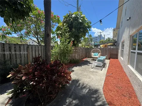 1910 NE 5th Street Deerfield Beach FL 33441