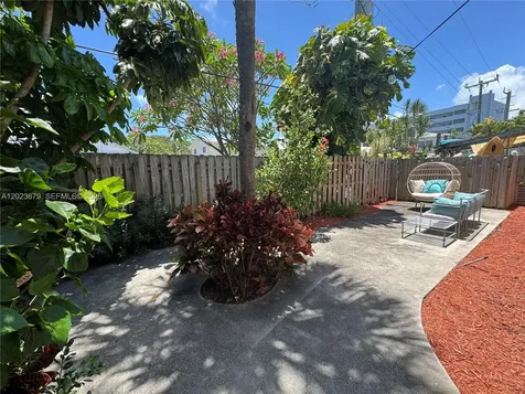 1910 NE 5th Street Deerfield Beach FL 33441