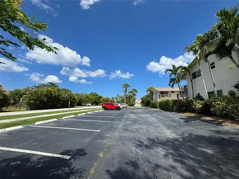 1910 NE 5th Street Deerfield Beach FL 33441