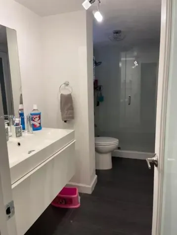 1810 W 56th Street Hialeah FL 33012