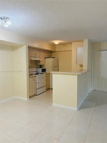 631 SW 111th Lane Pembroke Pines FL 33025