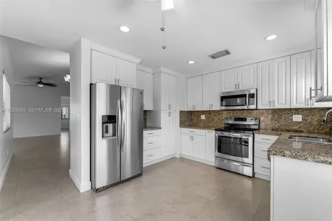 9631 SW 148th Place Miami FL 33196